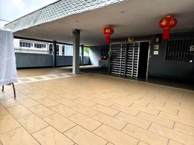 Taman Johor Jaya 2 storey CORNER lot for sale 40 x 70 sqft