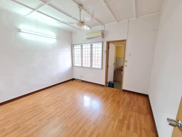 Taman Kajang Raya Sungai Chua 2storey House 22x88 Renovated