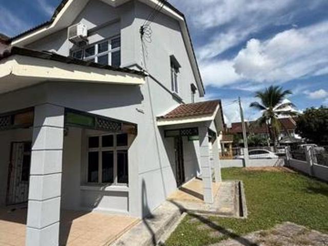 Taman Kempas Indah JB Renovated Double Storey Terrace House of Corne