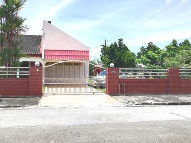 Taman Kenanga Mergong Semi detached for sale