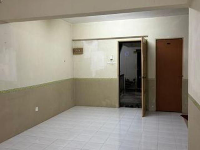 Taman Kenanga Apartment KTT Easy get tenant Bandar Baru Salak Tinggi