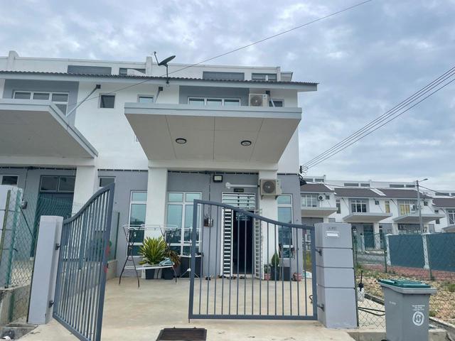 Taman Kelubi Idaman Jasin Corner lot