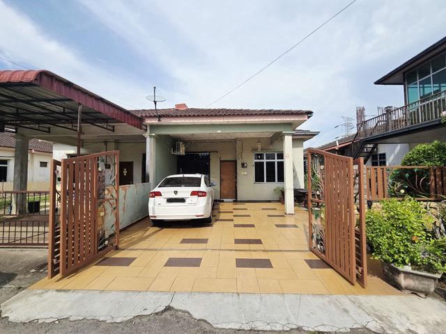 Taman KelisaSemiD SetingkatFully Renovated