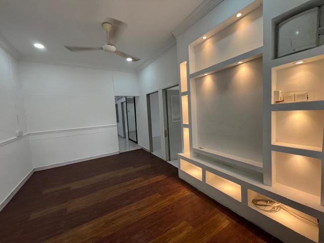 Taman Kepong Corner Lot For Rent