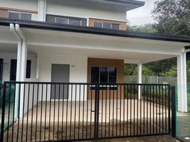 Taman Kinarut Ceria 2 Corner House
