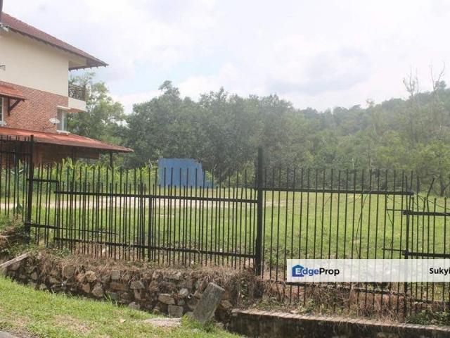OUG Square