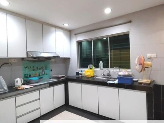 Taman Kinrara Seksyen 4