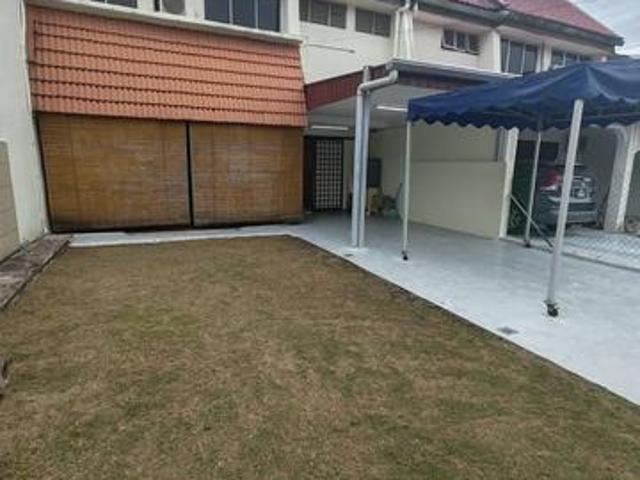 Taman Kolam Air Double Storey Full loan Pelangi century nong Chik jb
