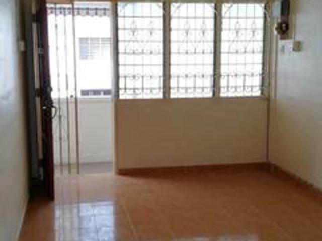 Taman Koperasi Flat Kurau Road 580sf 3rd Floor Jelutong