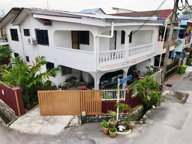 Taman Koperasi Polis Fasa 2 Double Storey Batu Caves FREEHOLD Corner