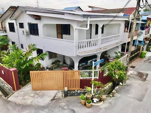 Taman Koperasi Polis Fasa 2CORNER Two Storey Terrace For Sale