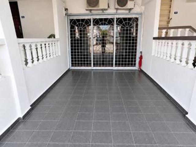 Taman Kota Laksamana Ground Floor Townhouse Jonkerwalk
