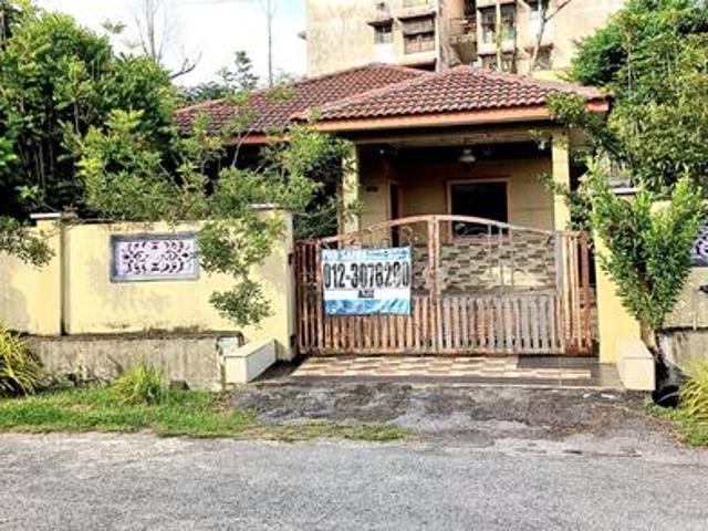 Taman Kota Perdana Seri Kembangan Bangalo 1 tingkat