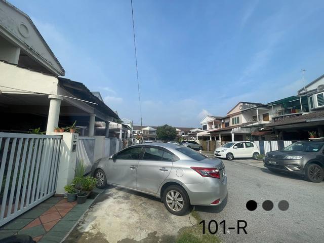 Taman klang utama Batu Belah 2sty 1855sqft Basic unit for sale