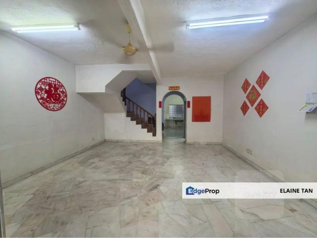 Taman Klang Utama Double Storey Terraced House For Rent