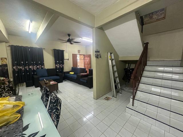 Taman Kledang Suria Mengelembu