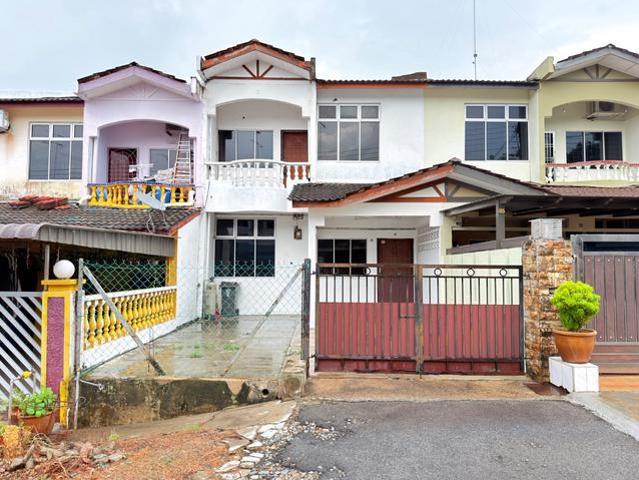 Taman Kluang Barat Double Storey