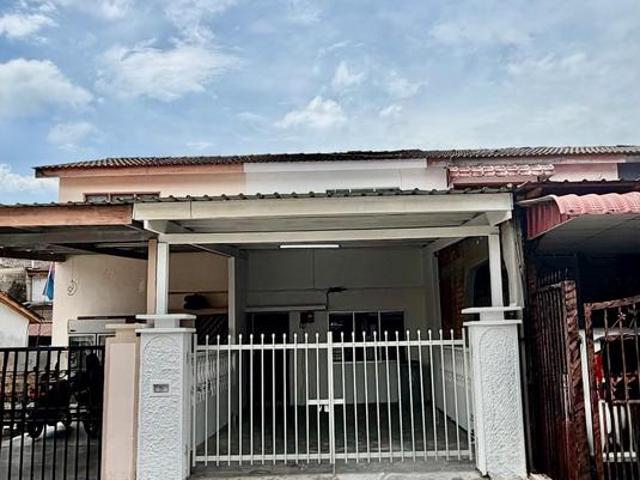 Taman Kluang Barat Low Cost Fully RenovatedKitchen Extend 120 Loan