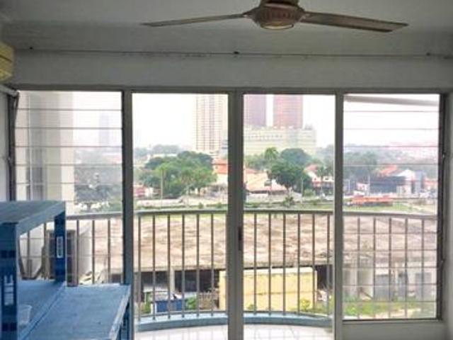 Taman Kristal Middle Floor 1 Covered Car Park