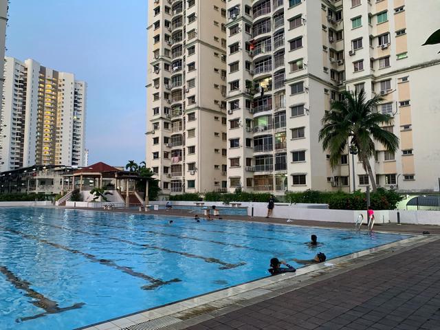Taman Kristal Condominium Bright High Floor Open View