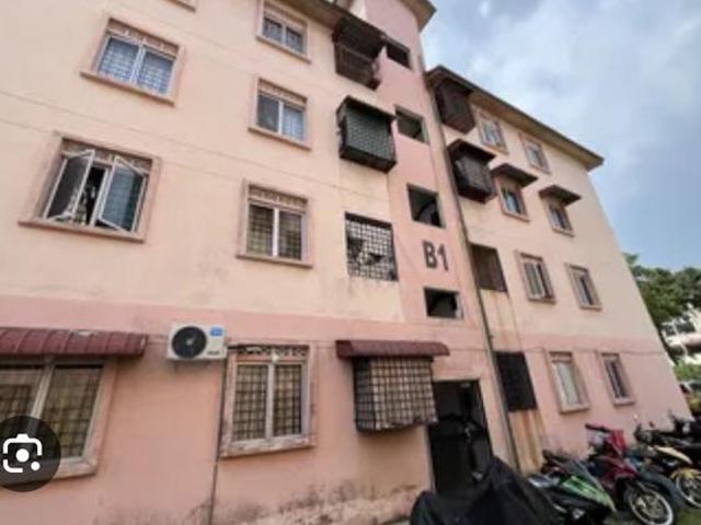 Taman Langat murni block b1 tingkat 2