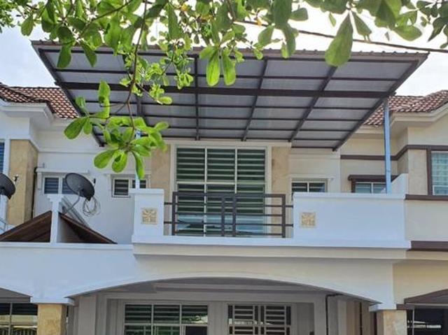 Taman Lagenda Emerald 4R3B Double Storey Terrace House