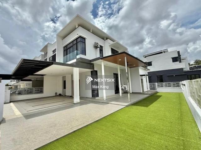Taman Lapangan Kiara @ IPOH Single Storey End Lot with Extra Land