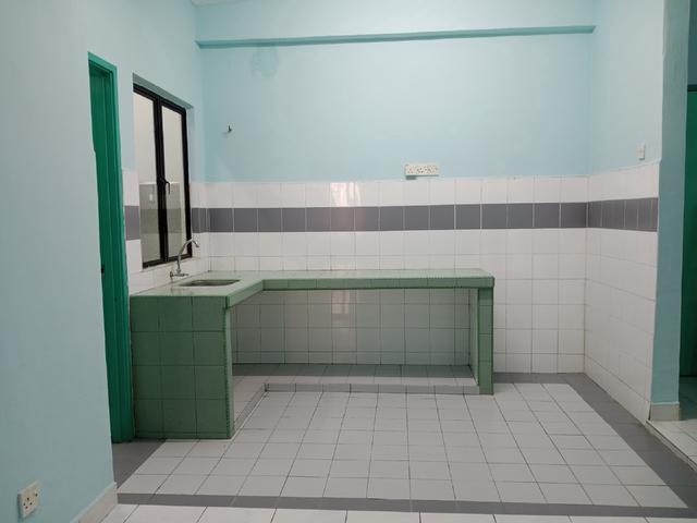 Taman Lembah Maju 600 Unit Apartment
