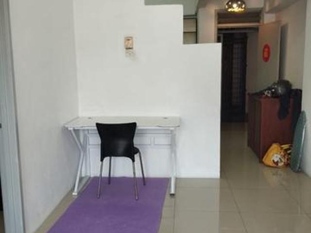 Taman Lone Pine 2Bedrooms Renovated Partly Furnished with balcony