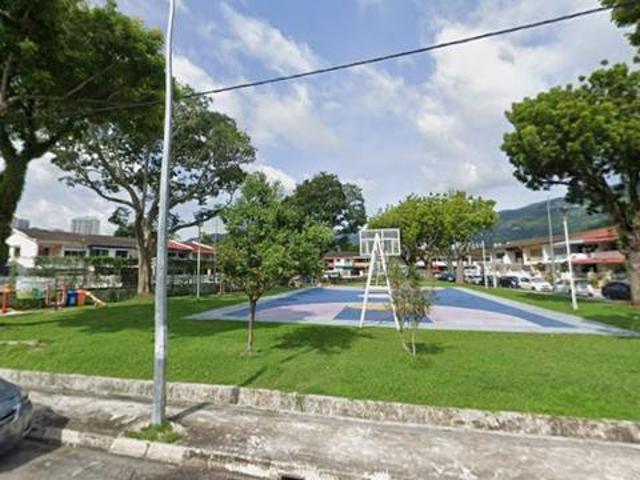 Taman Lumba Kuda House Facing Field near Chung Ling Han Chiang School