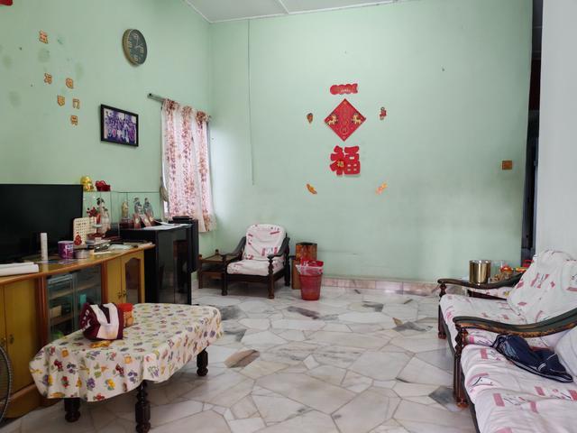 Taman Maju Jaya End Lot House