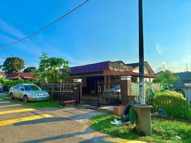 Taman Maju Jaya Ulu Tiram Single Storey Renovated Semi Detached