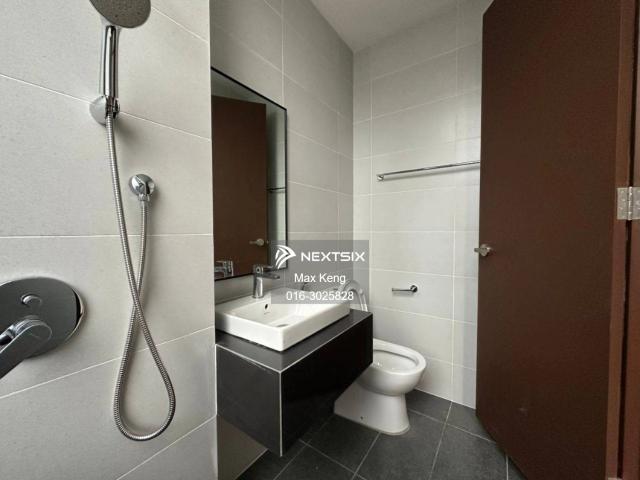 Taman Malihah, Matang, Kuching 4 bedrooms 1 bathroom 1 toilet 1 store room Kitchen extended 7.26 pts