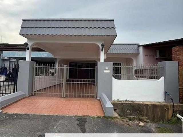 TAMAN MAS MERAH