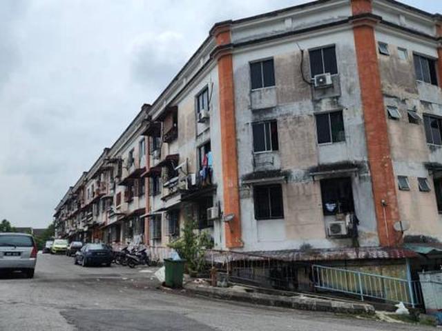 Taman Megah 37c Batu 9 Cheras Walk Up Shop Apartment For Sale