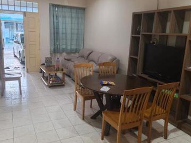 Taman Megah Jaya House For Sale 3 Bedrooms Rear Extended