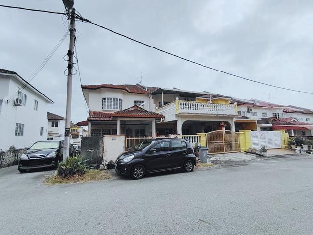 Taman Megah Oakland Seremban 2 Gated Guarded 2Storey House End Lot
