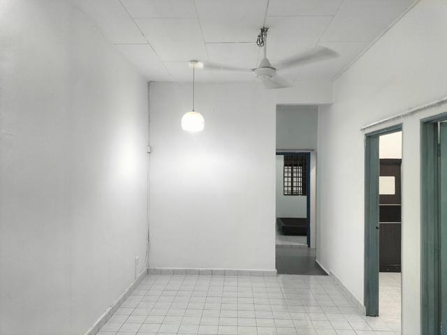 Taman Megah Ria 1sty ed House For RentDirect owner