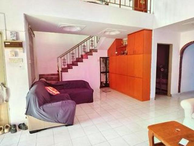 Taman Megah Ria Permas Jaya 2450 Sf Renovated 15 Storey Semi D Hous
