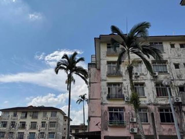 Taman Megah Ria Ria 2 Aparmtnet Masai Full Loan