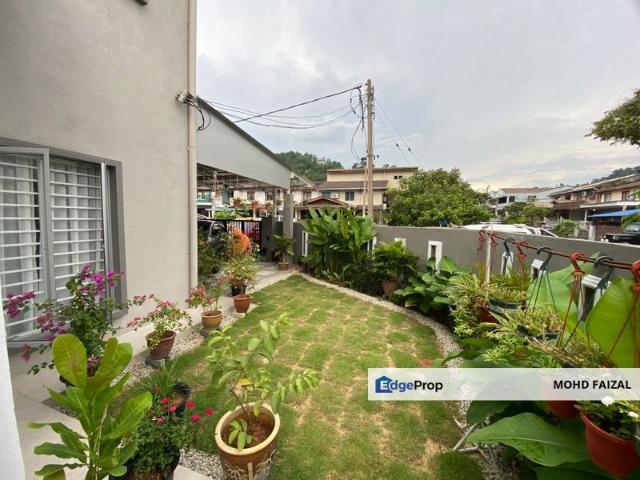 Double Storey Terrace Corner Lot Taman Melawati KL