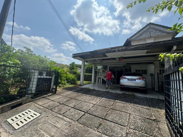 TAMAN MELATI 3 SETAPAK TOWNHOUSE CORNER UNIT FREEHOLD For SALE