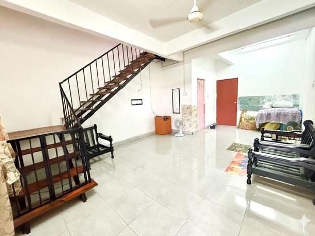 Taman Melewar Renovated Unit Kitchen Extend 5Min UTHM Full Loan