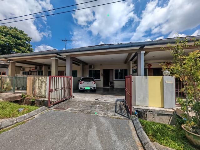 Taman Melor Muara Tuang Single Storey Terrace intermediate House
