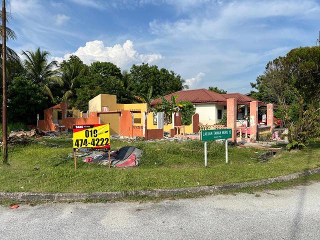 Taman Meru 1A Banglo Corner Lot Ipoh Perak