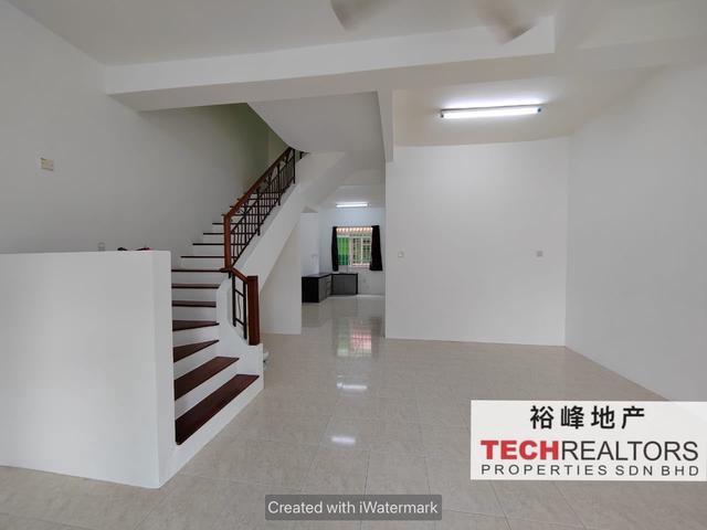 Taman Merbau Indah For Rent Partially Furnished 2 stry Terrance