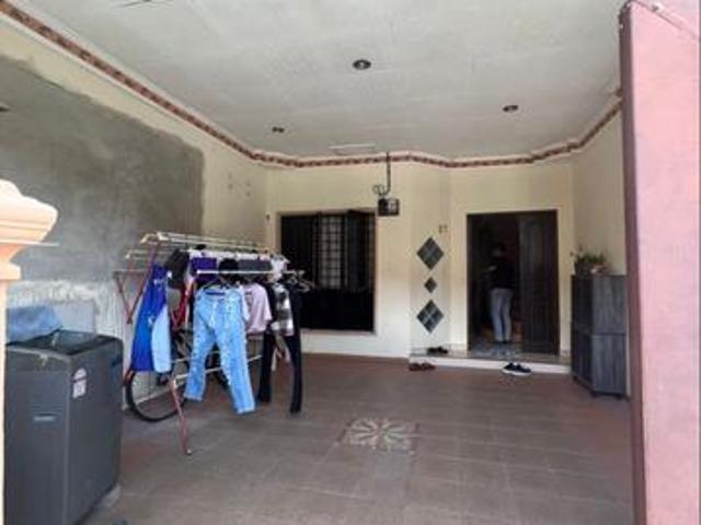 taman merdeka tamby chik below market value