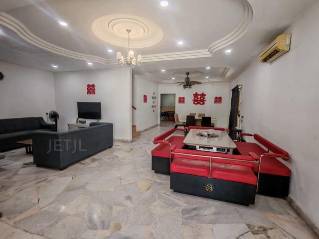 Taman Mesra Klang Fully Renovated Double Storey SemiD For Sale Extend