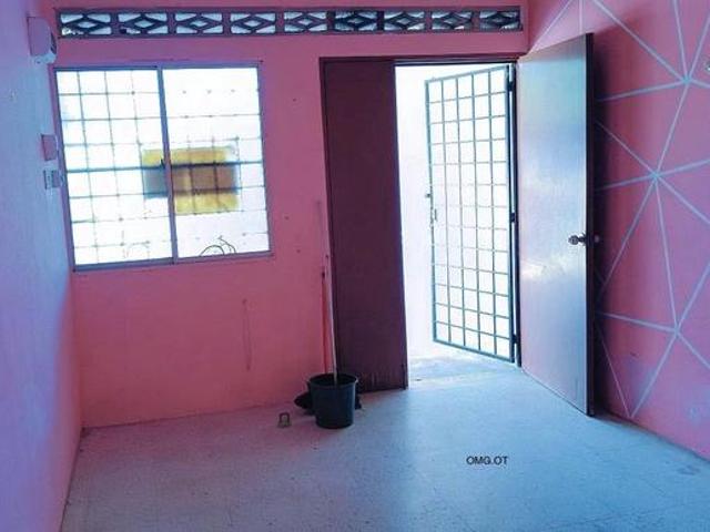 Taman Mewah Baru klang Single sty house basic unit below market value