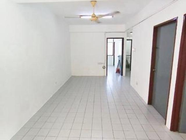 Taman Mewah Butterworth high floor balcony seaview and cityview